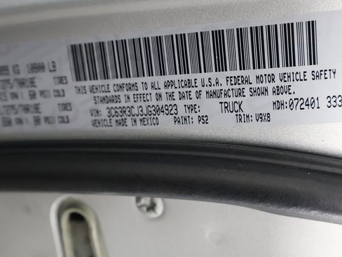 Used 2018 RAM 3500 Tradesman w/ Chrome Appearance Group image 35