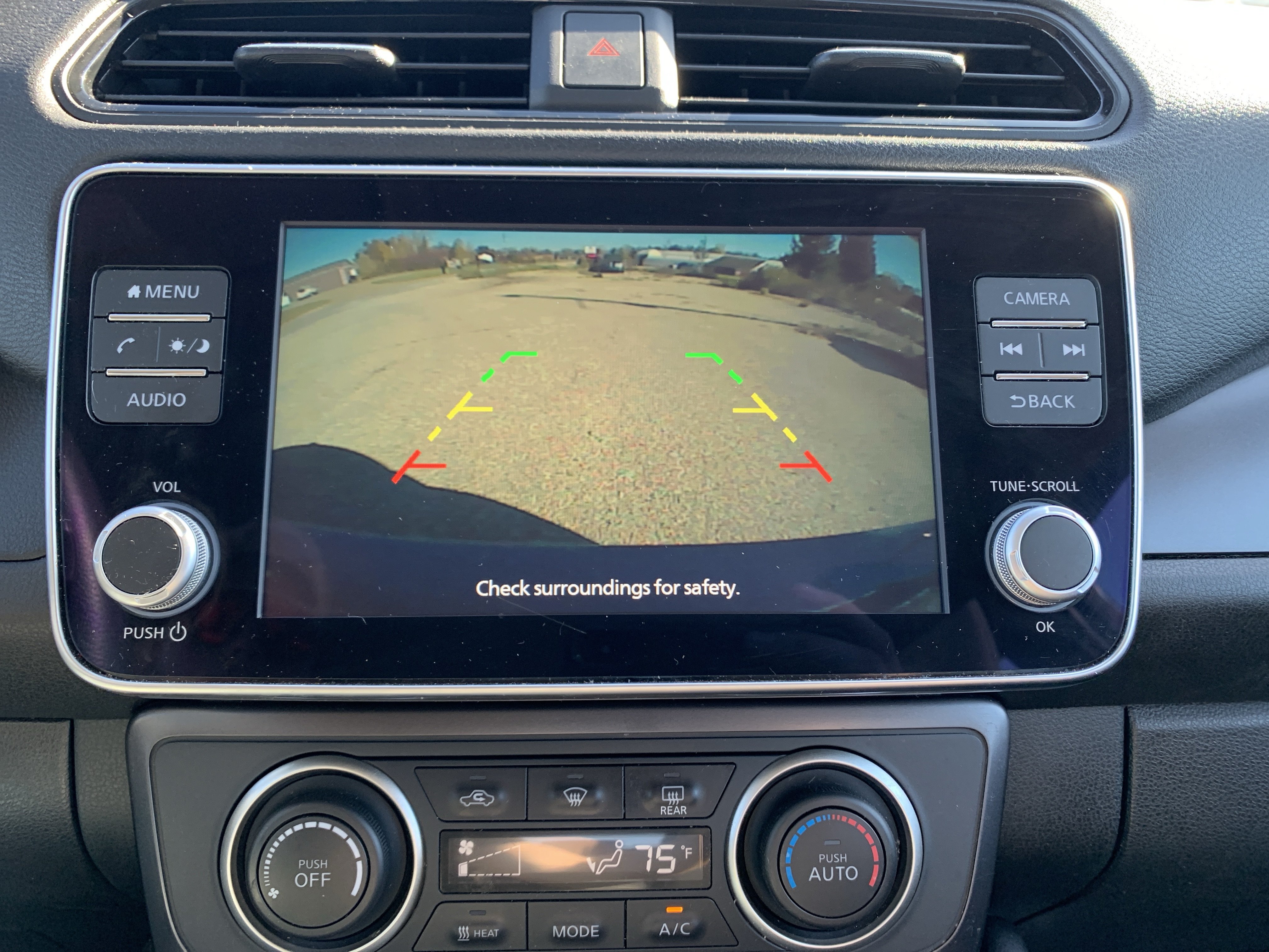 Used 2025 Nissan Leaf S FWD image 17