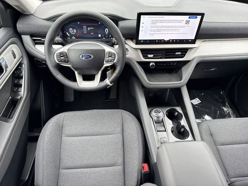 New 2026 Ford Explorer Active RWD image 23
