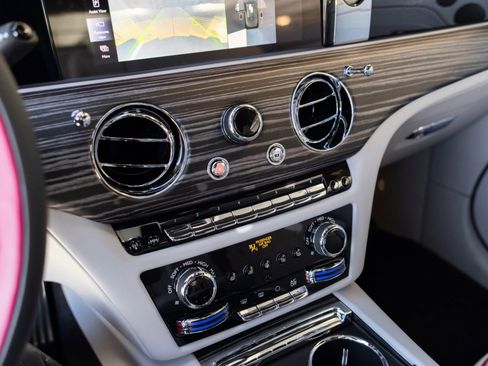 Used 2024 Rolls-Royce Spectre w/ Spectre Launch Package AWD/4WD image 30