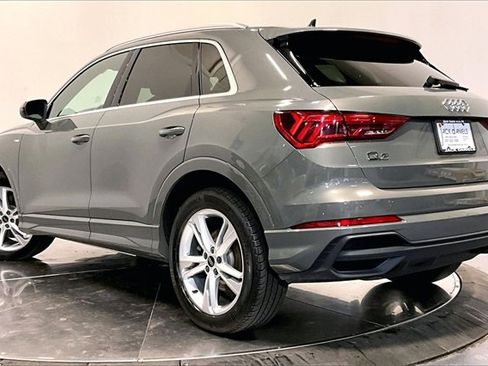 Used 2024 Audi Q3 2.0T Premium Plus image 11