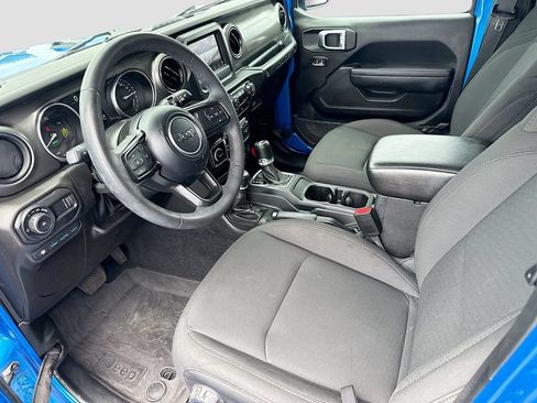 Used 2023 Jeep Wrangler Unlimited AWD/4WD image 25