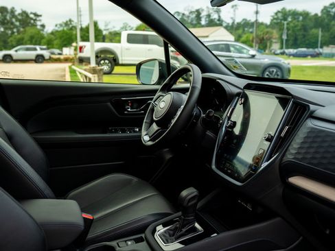 Certified 2025 Subaru Forester Limited AWD/4WD image 23
