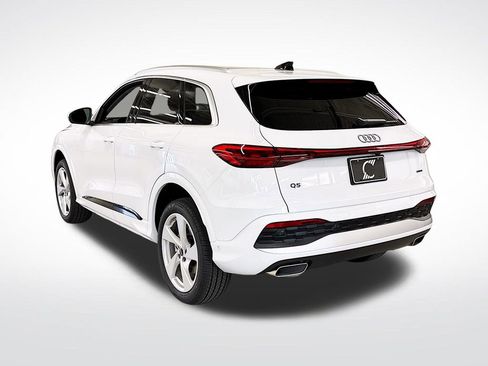 New 2025 Audi Q5 Premium Plus image 3