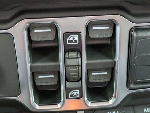 New 2026 Jeep Wrangler Willys AWD/4WD image 23