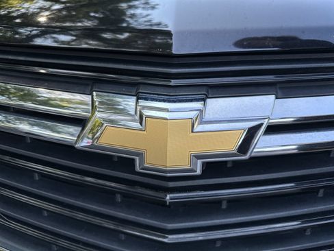 Used 2024 Chevrolet Equinox LT FWD image 26