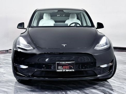 Used 2022 Tesla Model Y Long Range image 7