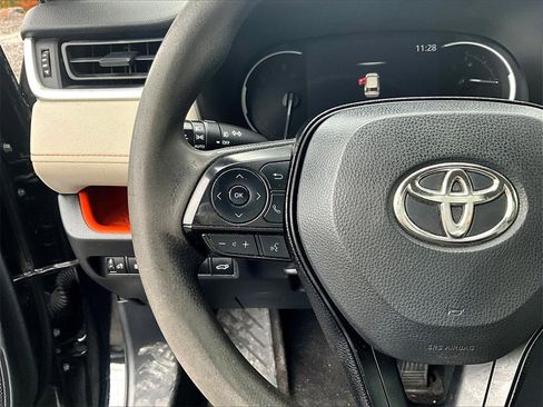 Used 2019 Toyota RAV4 Adventure image 15