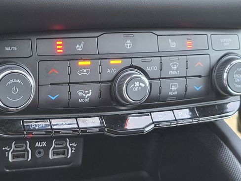 Used 2026 Dodge Durango GT AWD/4WD image 17