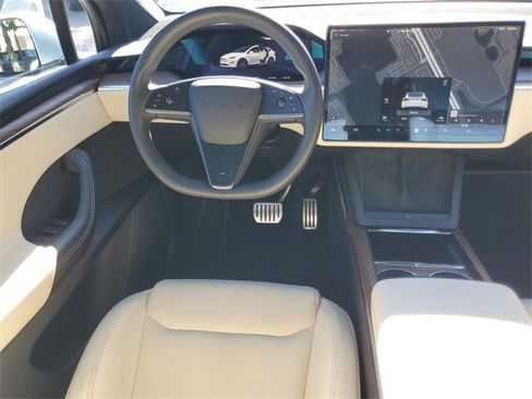 Used 2023 Tesla Model X image 14