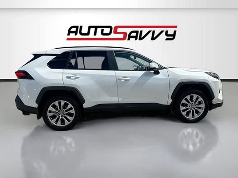 Used 2025 Toyota RAV4 XLE Premium FWD image 8