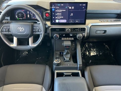 Certified 2026 Toyota Tacoma TRD Off-Road AWD/4WD image 13