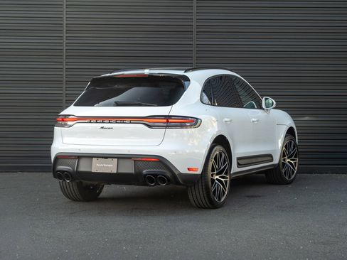 Certified 2026 Porsche Macan image 8