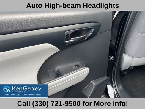 Used 2023 Toyota Highlander L FWD image 46