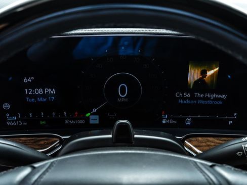 Used 2022 Cadillac Escalade Sport Platinum w/ Heavy-Duty Trailer Package image 15