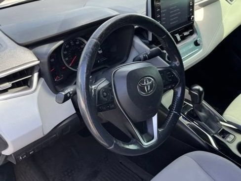 Used 2020 Toyota Corolla SE FWD image 6
