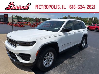 Used 2023 Jeep Grand Cherokee Laredo w/ Luxury Tech Group I