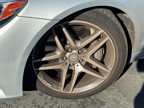 Used 2015 Mercedes-Benz S 550 Sedan image 4
