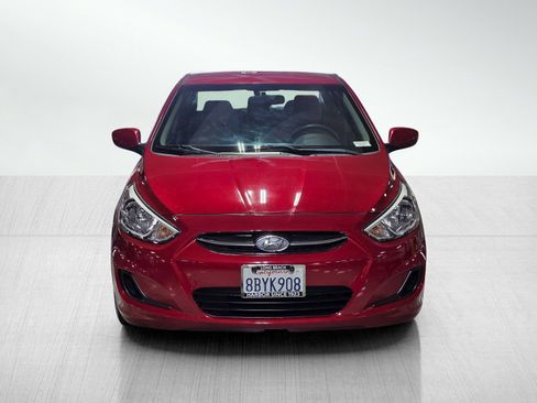 Used 2017 Hyundai Accent SE image 2