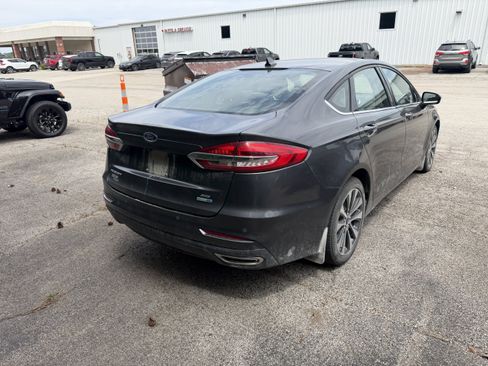 Used 2020 Ford Fusion SE AWD/4WD image 6