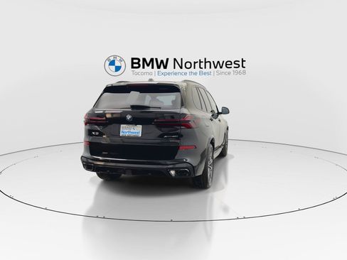 New 2026 BMW X5 xDrive40i w/ M Sport Package AWD/4WD image 2