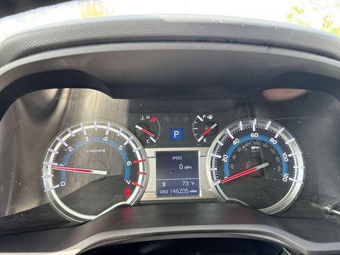 Used 2019 Toyota 4Runner TRD Off-Road Premium AWD/4WD image 12