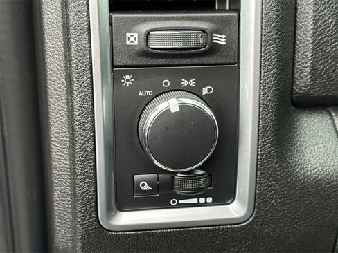 Used 2021 RAM 1500 Classic Warlock w/ Trailer & Traction Group image 25