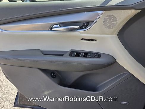 Used 2017 Cadillac XT5 Premium Luxury AWD/4WD image 29