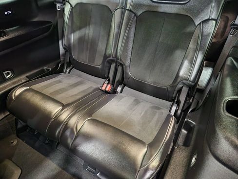 Used 2022 Jeep Grand Cherokee L Laredo RWD image 52