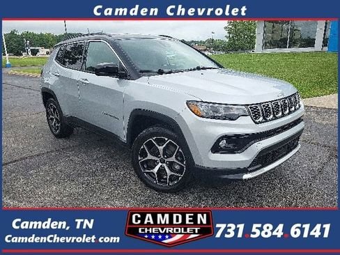 Used 2025 Jeep Compass Limited AWD/4WD image 1