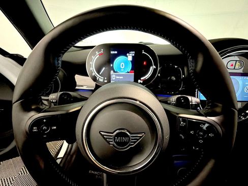Certified 2023 MINI Cooper S w/ Signature Upholstery Package FWD image 13