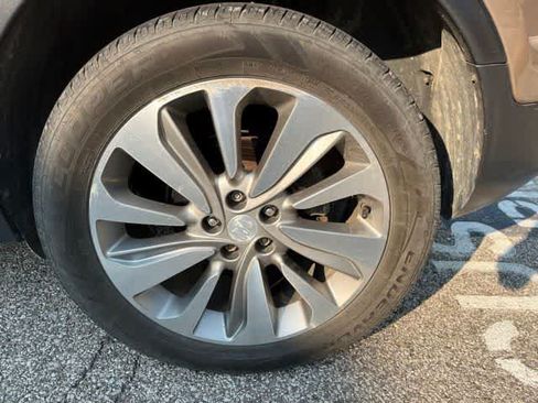 Used 2019 Buick Encore Preferred AWD/4WD image 12