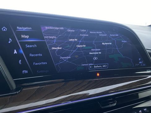 Used 2021 Cadillac Escalade ESV Sport Platinum w/ Heavy-Duty Trailer Package image 6