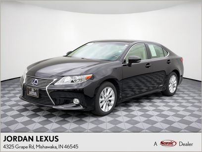 Used 2013 Lexus ES 300h w/ Luxury Pkg