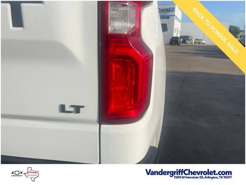 Used 2021 Chevrolet Silverado 1500 LT Trail Boss w/ LPO, Dark Essentials Package AWD/4WD image 12
