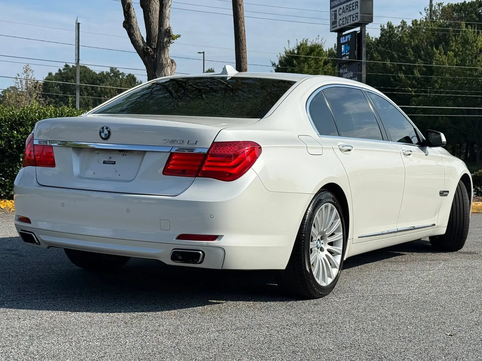 Used 2012 BMW 750Li RWD image 3