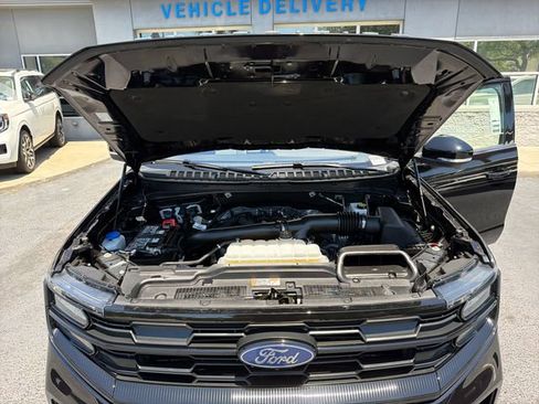 Certified 2025 Ford Expedition Active AWD/4WD image 25