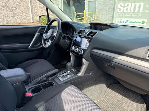 Used 2018 Subaru Forester 2.5i Premium w/ All-Weather Package AWD/4WD image 9
