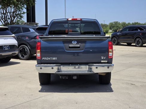 Used 2014 Nissan Frontier SV w/ SV Value Truck Package RWD image 13