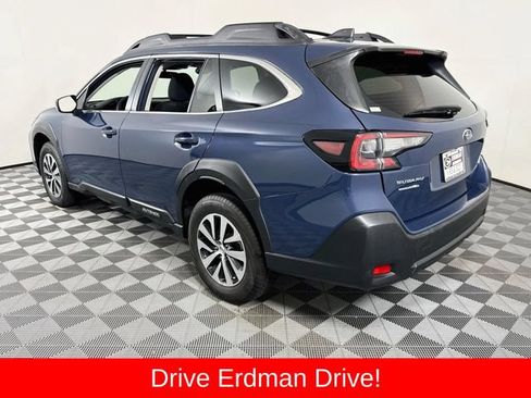 Used 2025 Subaru Outback AWD/4WD image 21