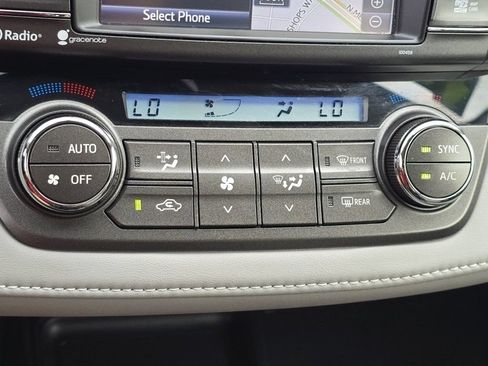 Used 2015 Toyota RAV4 Limited AWD/4WD image 7