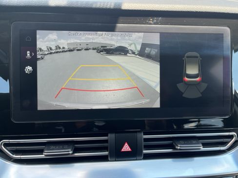 Used 2022 Kia Niro EX Premium FWD image 25