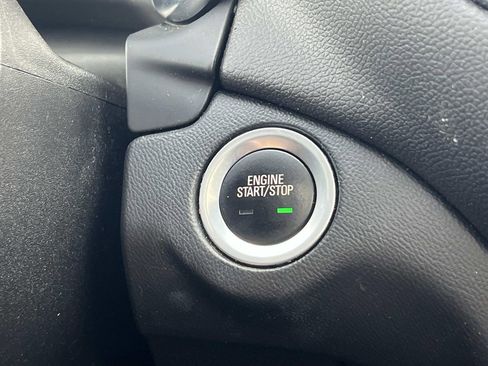 Used 2018 Chevrolet Equinox LT w/ LT True North Edition FWD image 21