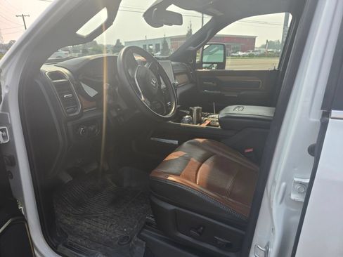 Used 2023 RAM 3500 Limited AWD/4WD image 11