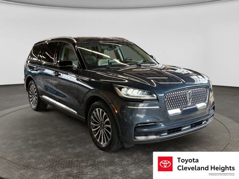 Used 2022 Lincoln Aviator Reserve w/ Equipment Group 201A AWD/4WD image 3