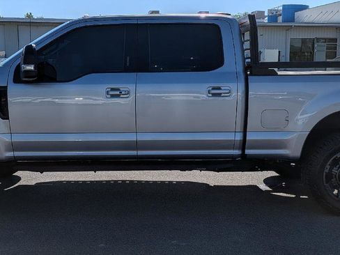 Used 2022 Ford F250 Lariat w/ Black Appearance Package AWD/4WD image 6