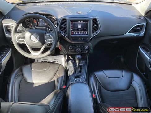 Certified 2022 Jeep Cherokee Latitude AWD/4WD image 9