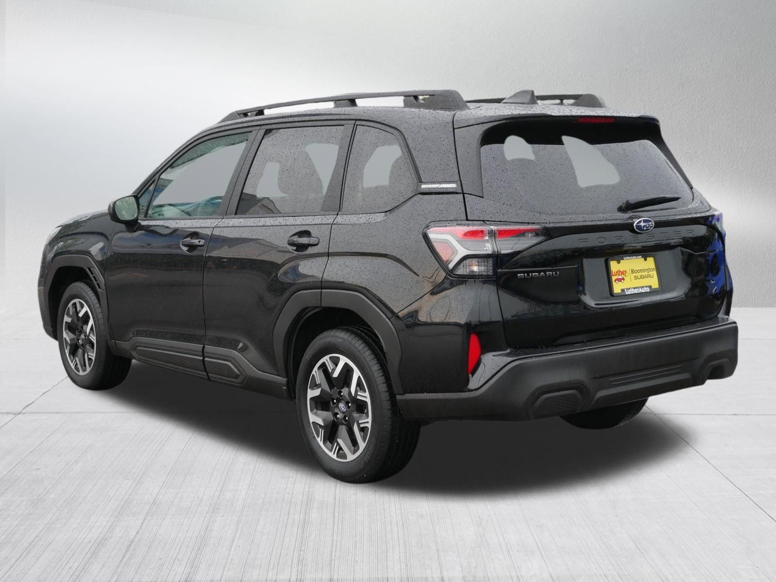 Certified 2025 Subaru Forester Premium AWD/4WD image 5