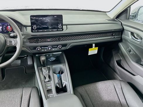 Used 2025 Honda Accord LX image 20