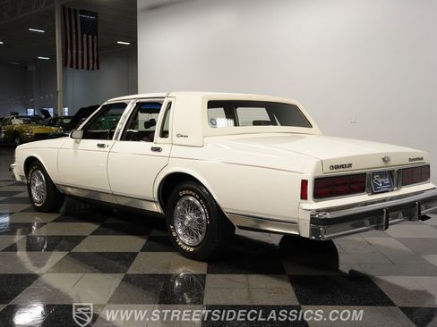 Used 1989 Chevrolet Caprice Classic Brougham image 9